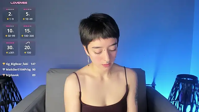 Chat +18 de Atheena__ ao vivo