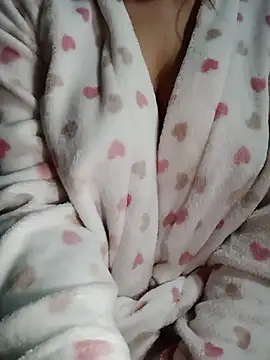 دردشة KITTEN-10 الجنسية المباشرة
