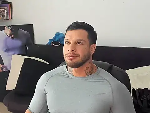 عرض كام MarckMathews