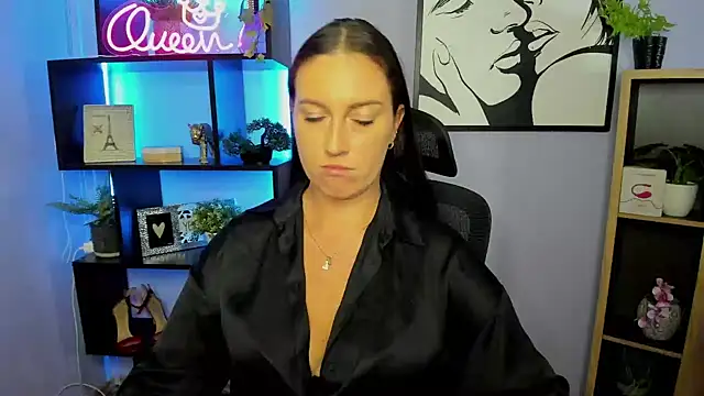 دردشة FUN_AMI الجنسية المباشرة