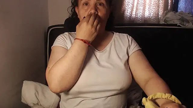 agathamiller01 live XXX chat
