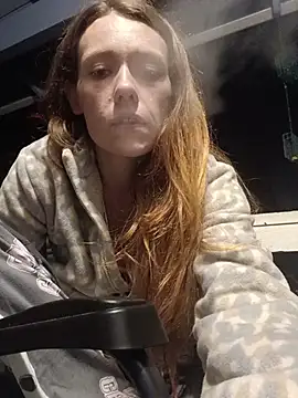 Wonderland97 Show in webcam