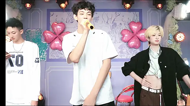 แชท XXX สดของ Zouzouboy-001