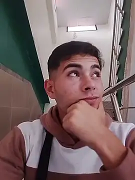 عرض كام houSZMM