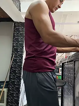 Paul22cm- – Naživo XXX chat