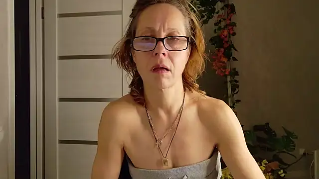 Živý XXX chat LioraWeiss