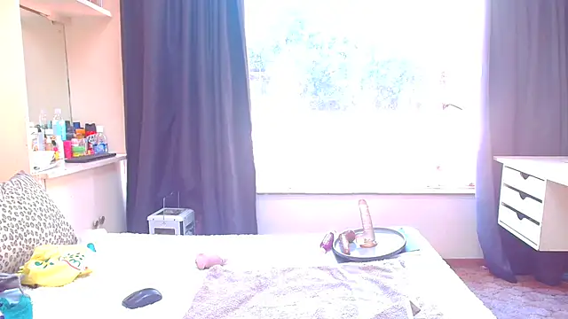 Chat +18 de Xoli_11 ao vivo