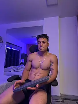 Chatroom XXX en direct de MR_MUSCLE