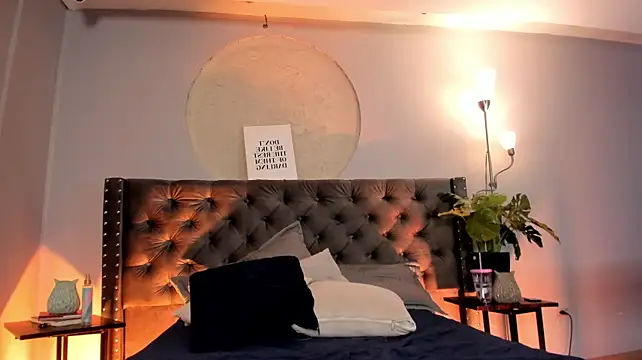 feer_luxx Adlı Modelin Canlı XXX Sohbeti