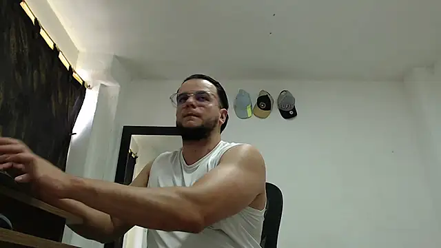 Chat +18 de cloudsxxx ao vivo