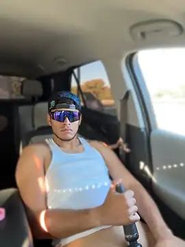 StrokingDaddy4 Adlı Modelin Canlı XXX Sohbeti