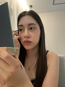BOOMFOXY's Live XXX Chat