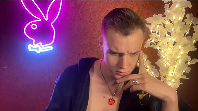 Chatroom XXX en direct de BigBabyMax
