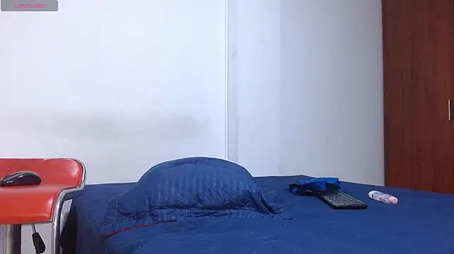 tiberius_blaunch's Live XXX Chat