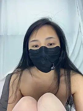 Nini_11 – Live XXX-chat