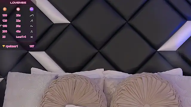 KendallTurbay Adlı Modelin Canlı XXX Sohbeti