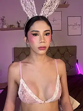 CassandraLovve Adlı Modelin Canlı XXX Sohbeti
