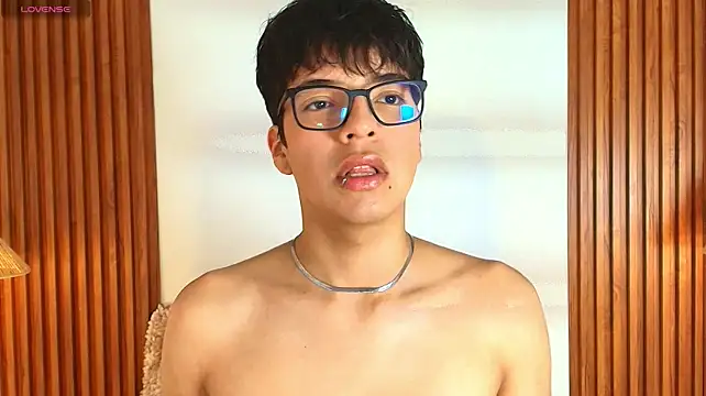 Milo_Wolff 现场XXX聊天