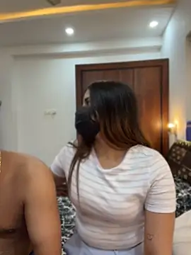 _LoveBugs_ Chat XXX live