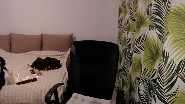 ViviRoses Adlı Modelin Canlı XXX Sohbeti