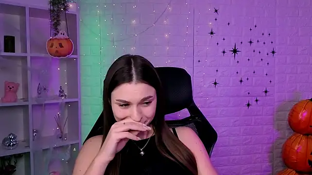 flora_ri XXX чат на живо