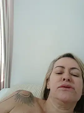 Živý XXX chat Misaudibel