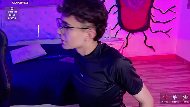XXX chat uživo modela Eithan__wolf