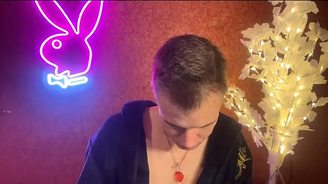 Živý XXX chat BigBabyMax