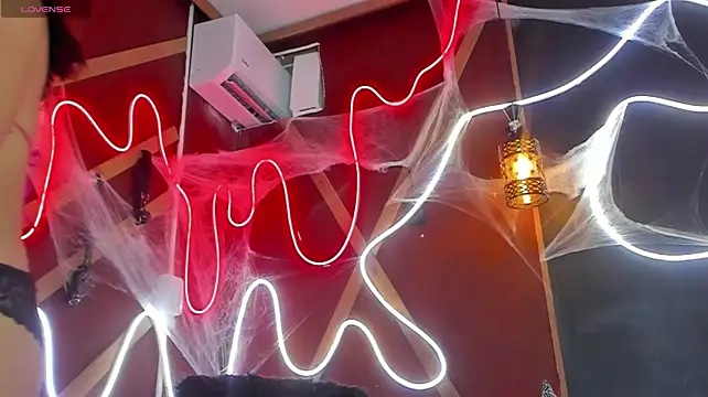 Chatroom XXX en direct de RubiRoxanne