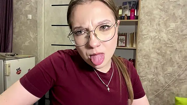 Chat XXX en directo de TomokoHylinski