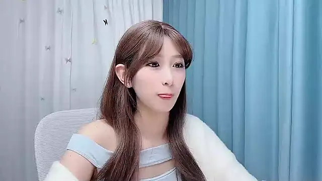 LZL68's Live XXX Chat