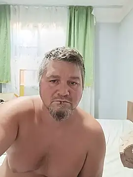 mariusSingur's Live XXX Chat