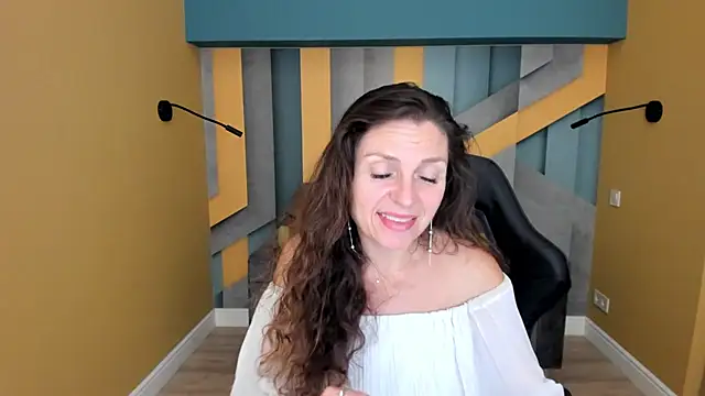 EllaLong Chat XXX in diretta