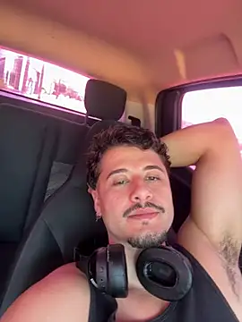 Chat +18 de guzzfit ao vivo