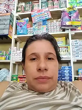 MIA-LARIOS Chat XXX in diretta