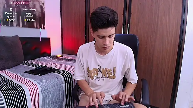 XXX chat uživo modela Jacob5_