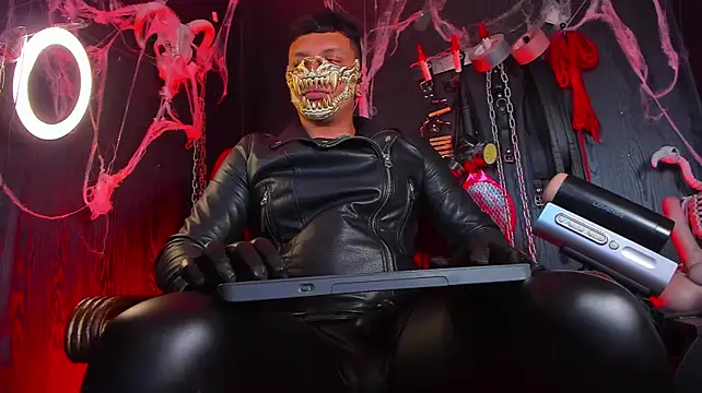 Master_Connor_BDSM: онлайн-секс-чат