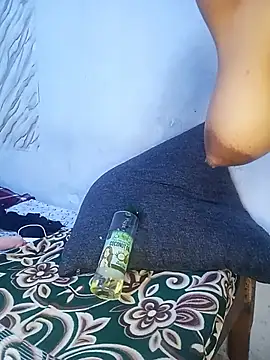 Blossoms672's Live XXX Chat