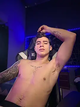 keiler_suxrez's Live XXX Chat