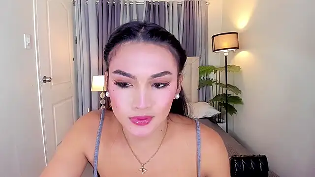 phenomenal_ivy Adlı Modelin Canlı XXX Sohbeti