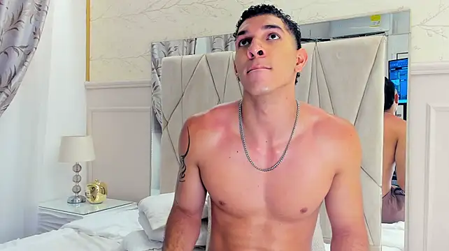 Adrien_Monteiro Live XXX-chat