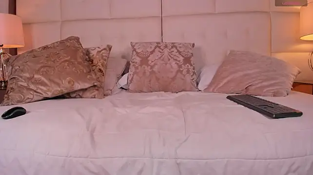 צ'אט XXX בשידור חי של AngellStone