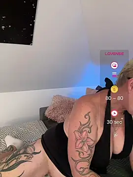 Онлайн чат XXX German_Milf