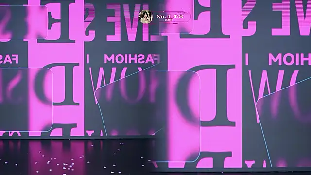 DM-008 即時 XXX 聊天