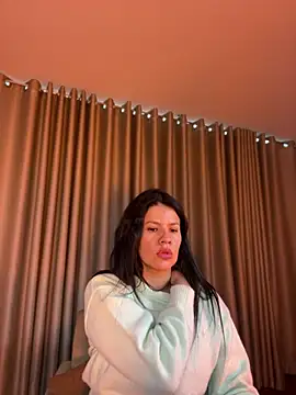 Chat +18 de Aliinak ao vivo