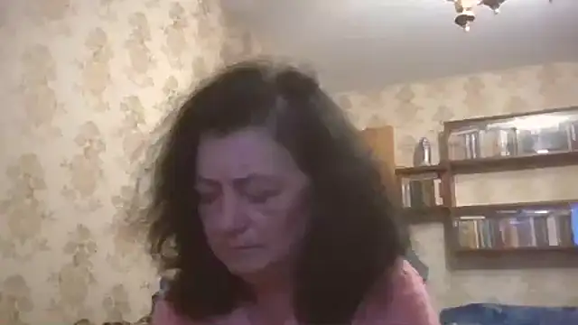 צ'אט XXX בשידור חי של GypsiQueen2
