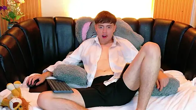 Brian_Montes Chat XXX live