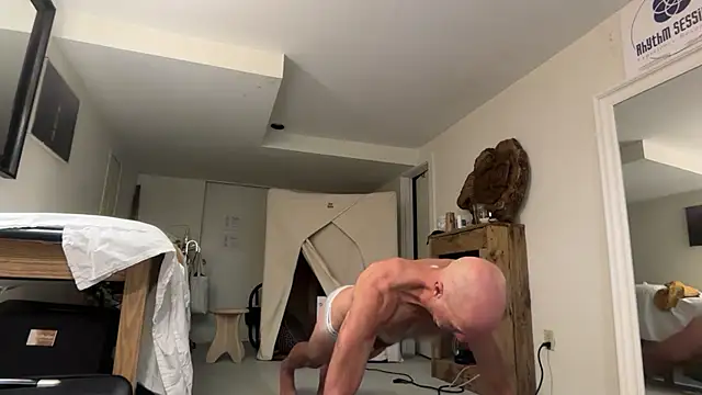دردشة Guy__Grey الجنسية المباشرة