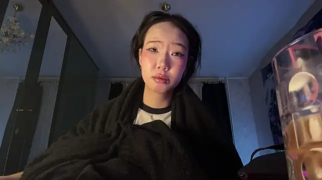 DelorasHemp's Live XXX Chat