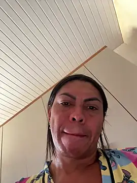 Chat +18 de Bellatrans__ ao vivo